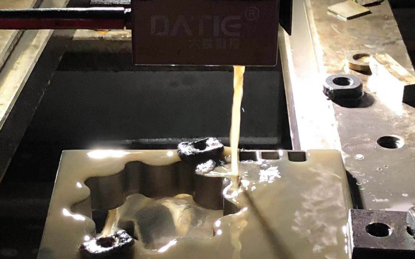 線切割的鉬絲尺寸對(duì)加工精度的影響1